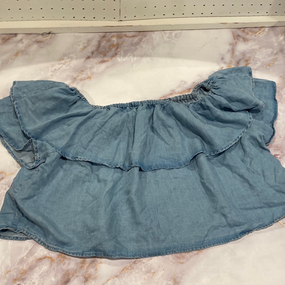 Zara Woman premium denim off shoulder crop top. SZ M